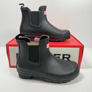 NIB• Women's Hunter Original Chelsea Black Boots Size: 6